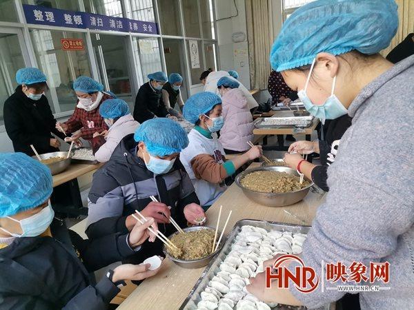 西平县特殊教育学校举办师生包饺子过冬至活动